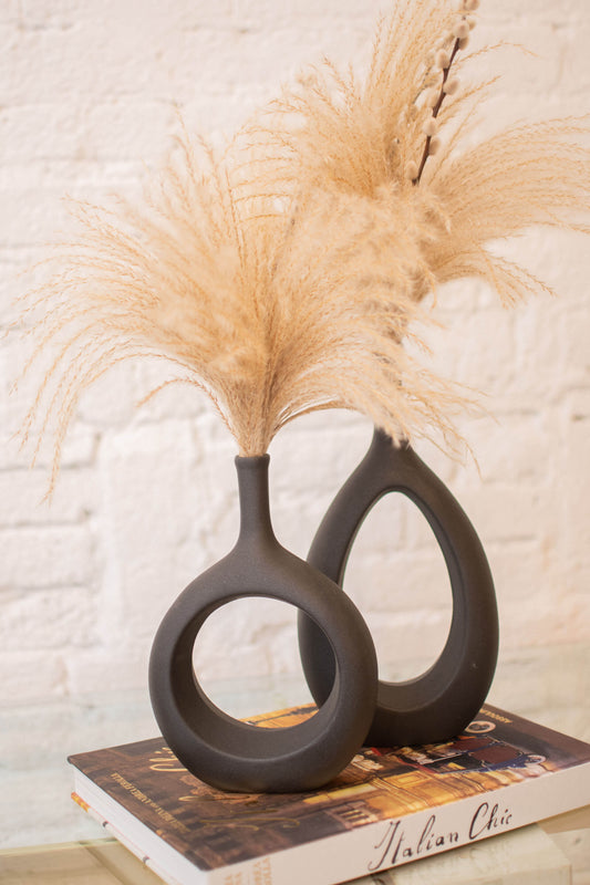 BOHEMIAN DRIED PAMPAS IN BLACK DOUBLE VASE