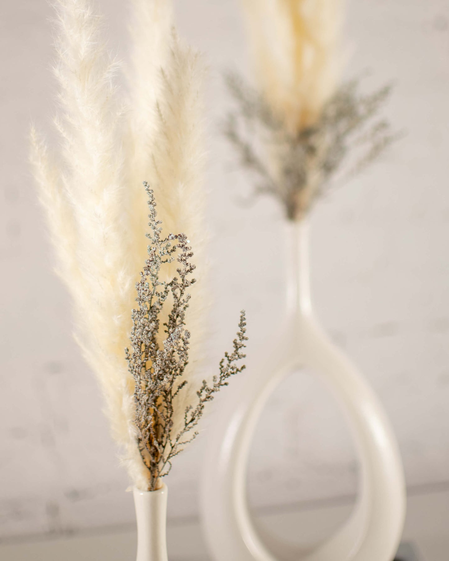 BOHEMIAN WHITE DOUBLE VASE WITH DRIED BUNNY TAILS